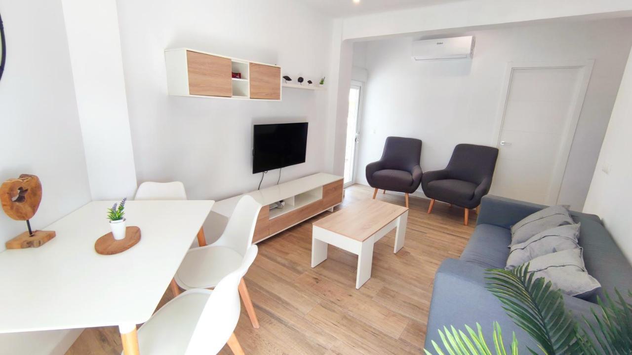 Ea! Arenas Family - La Torre Apartment *