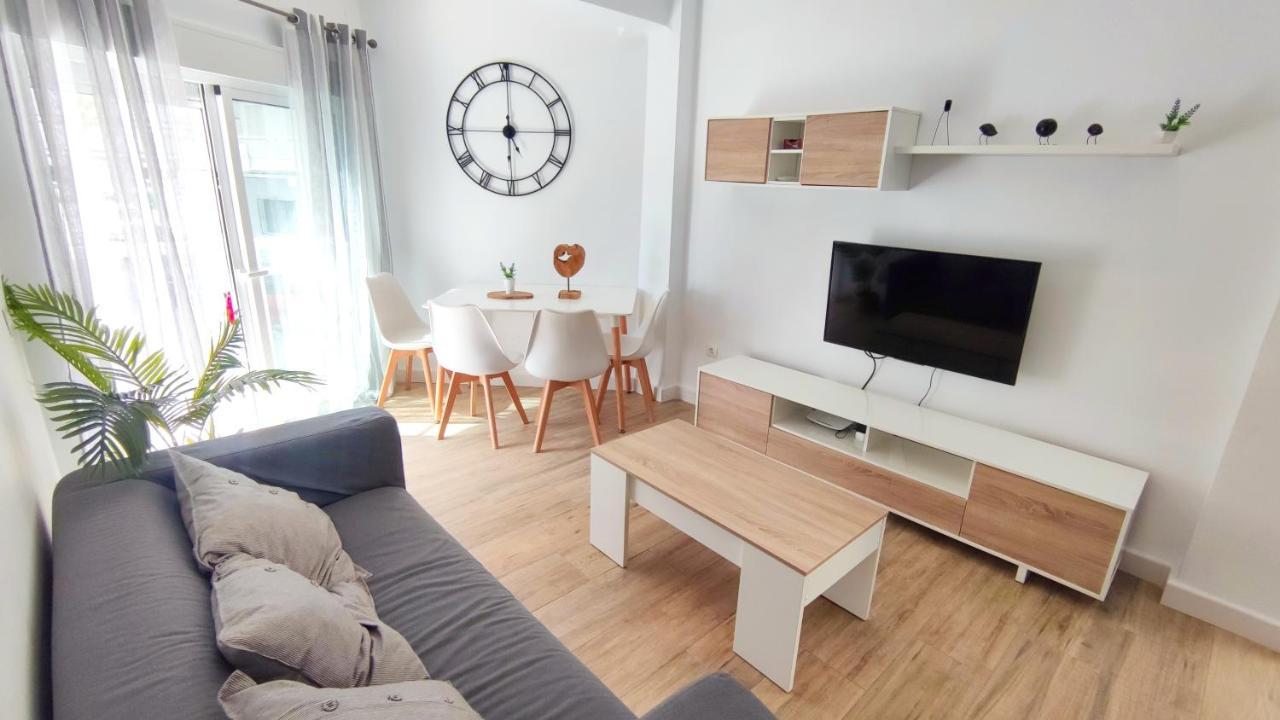 Ea! Arenas Family - La Torre Apartment